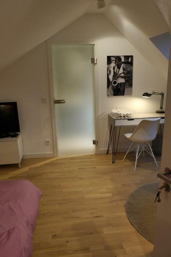 Privatzimmer Schoenfelder Düsseldorf Zewnętrze zdjęcie